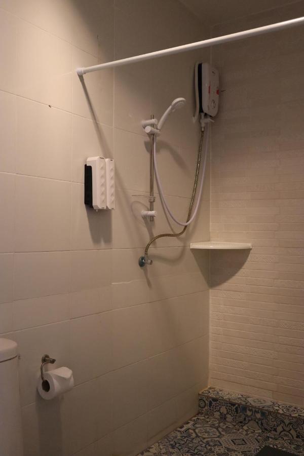 Baan Wangderm Hotel Bangkok Kültér fotó
