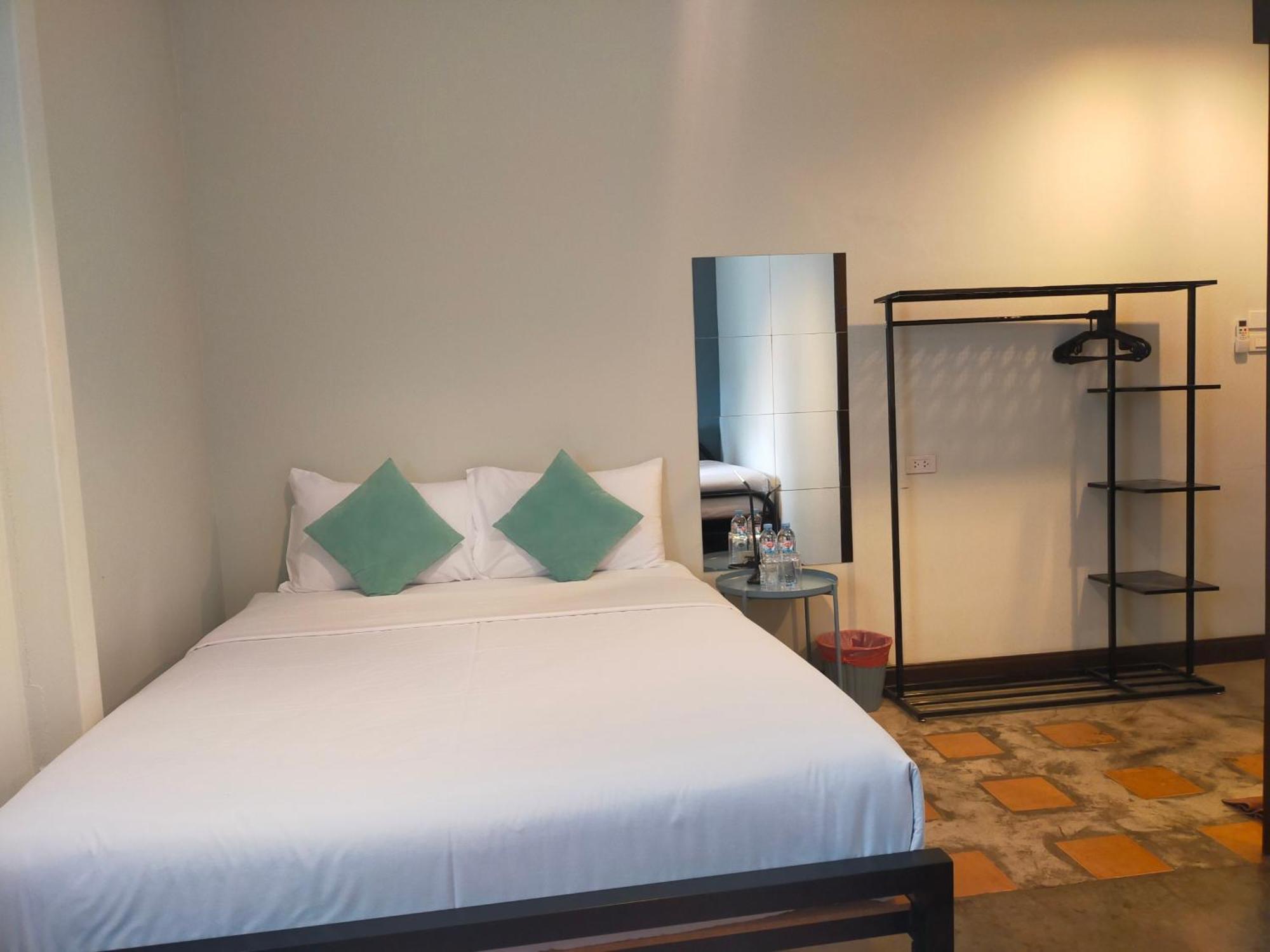 Baan Wangderm Hotel Bangkok Kültér fotó