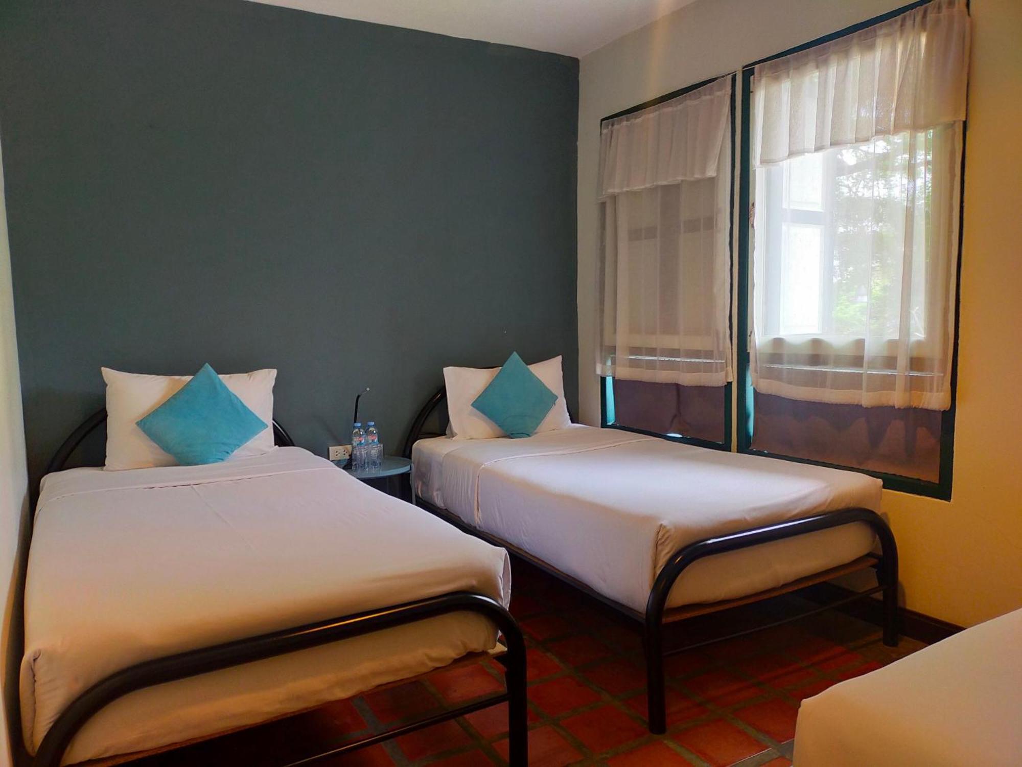 Baan Wangderm Hotel Bangkok Kültér fotó