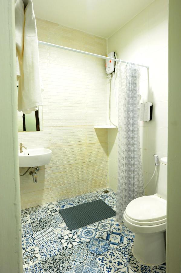 Baan Wangderm Hotel Bangkok Kültér fotó